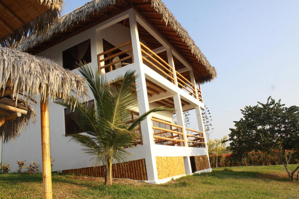 Hosteria Guachapeli Las Tunas Exterior photo
